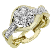 Right Hand Ring in 18k Gold with Diamonds