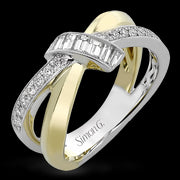 Right Hand Ring in 18k Gold with Diamonds