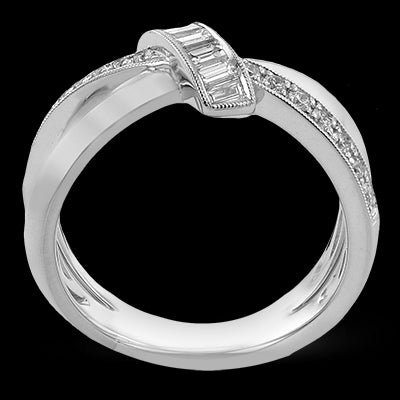 Right Hand Ring in 18k Gold with Diamonds