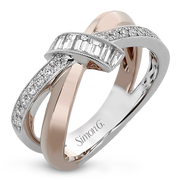 Right Hand Ring in 18k Gold with Diamonds
