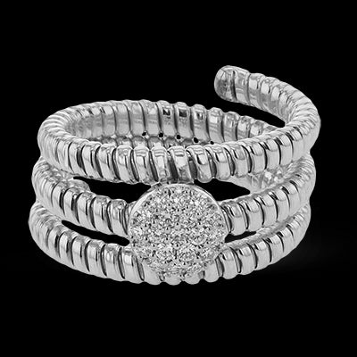 Right Hand Ring in 18k Gold with Diamonds