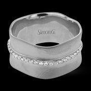 Right Hand Ring in 18k Gold with Diamonds