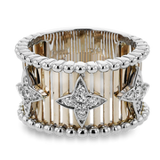 Right Hand Ring in 18k Gold with Diamonds