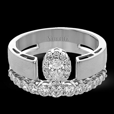 Right Hand Ring in 18k Gold with Diamonds