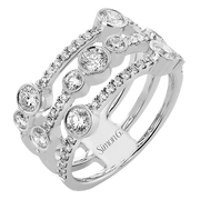 Right Hand Ring in 18k Gold with Diamonds