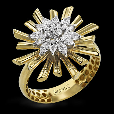 Right Hand Ring in 18k Gold with Diamonds