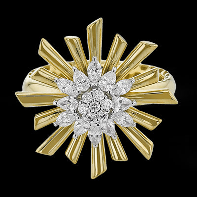 Right Hand Ring in 18k Gold with Diamonds