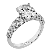 Engagement Ring in 18k Gold with Diamonds