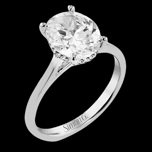 Engagement Ring in 18k Gold with Diamonds