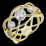 Right Hand Ring in 18k Gold with Diamonds