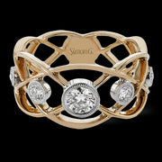 Right Hand Ring in 18k Gold with Diamonds