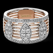 Right Hand Ring in 18k Gold with Diamonds