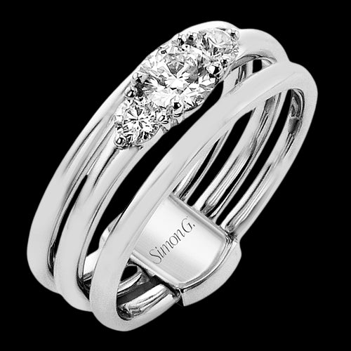 Engagement Ring in 18k Gold with Diamonds