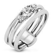 Engagement Ring in 18k Gold with Diamonds