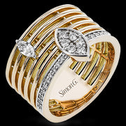 Right Hand Ring in 18k Gold with Diamonds