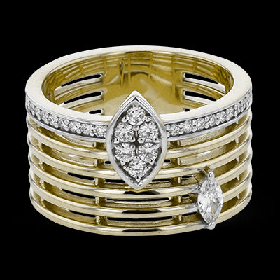 Right Hand Ring in 18k Gold with Diamonds