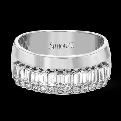 Right Hand Ring in 18k Gold with Diamonds