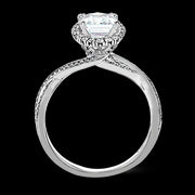 Engagement Ring in 18k Gold with Diamonds