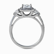 Engagement Ring in 18k Gold with Diamonds