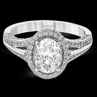 Engagement Ring in 18k Gold with Diamonds