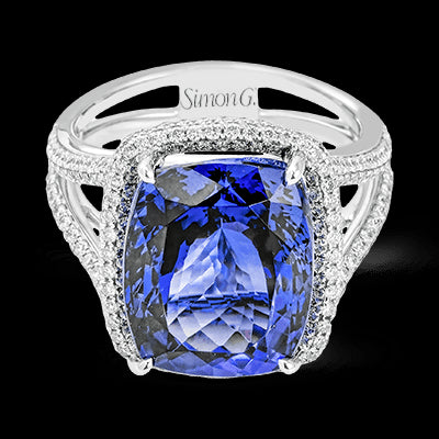 Color Ring in 18k Gold with Diamonds