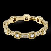 Right Hand Ring in 18k Gold with Diamonds