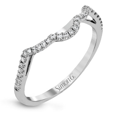 Engagement Ring in 18k Gold with Diamonds