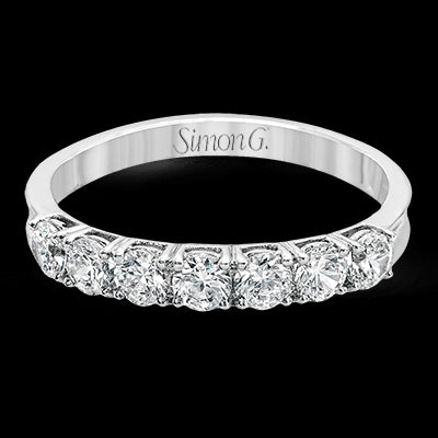 Anniversary Ring in Platinum with Diamonds