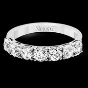 Anniversary Ring in Platinum with Diamonds