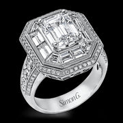 Engagement Ring in 18k Gold with Diamonds