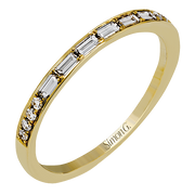 Wedding Band in 18k Gold with Diamonds