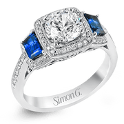 Engagement Ring in 18k Gold with Diamonds