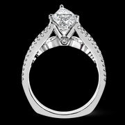 Engagement Ring in 18k Gold with Diamonds