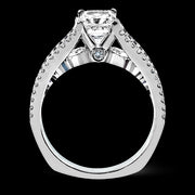 Engagement Ring in 18k Gold with Diamonds