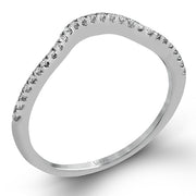 Engagement Ring in 18k Gold with Diamonds