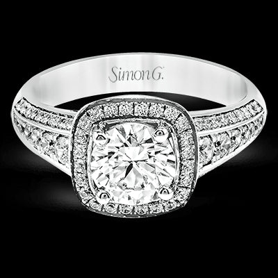 Engagement Ring in 18k Gold with Diamonds