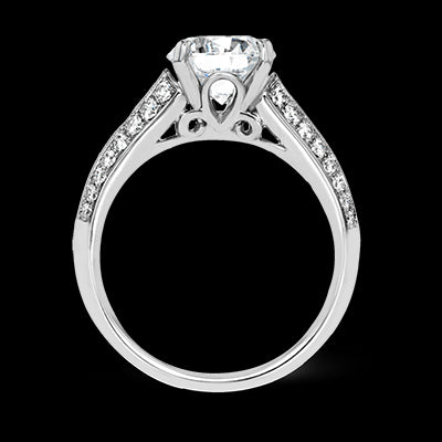 Engagement Ring in 18k Gold with Diamonds