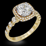 Engagement Ring in 18k Gold with Diamonds