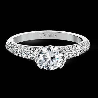 Engagement Ring in 18k Gold with Diamonds