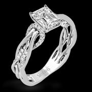 Engagement Ring in 18k Gold with Diamonds