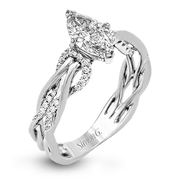Engagement Ring in 18k Gold with Diamonds