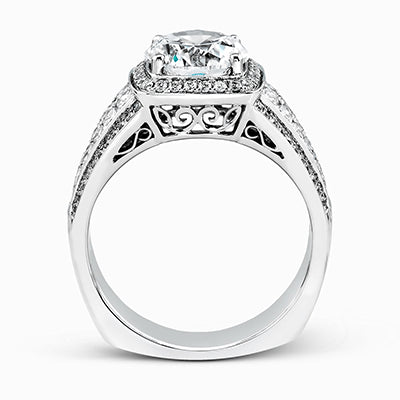 Engagement Ring in 18k Gold with Diamonds