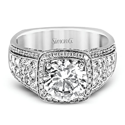 Engagement Ring in 18k Gold with Diamonds