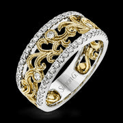 Right Hand Ring in 18k Gold with Diamonds