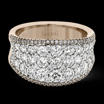 Right Hand Ring in 18k Gold with Diamonds
