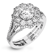 Engagement Ring in 18k Gold with Diamonds