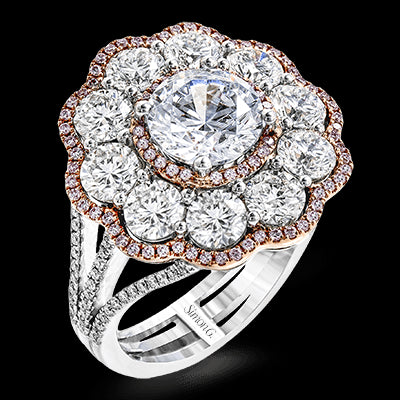 Engagement Ring in 18k Gold with Diamonds