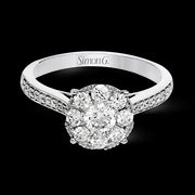 Engagement Ring in 18k Gold with Diamonds