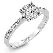 Engagement Ring in 18k Gold with Diamonds