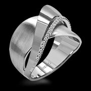 Right Hand Ring in 18k Gold with Diamonds